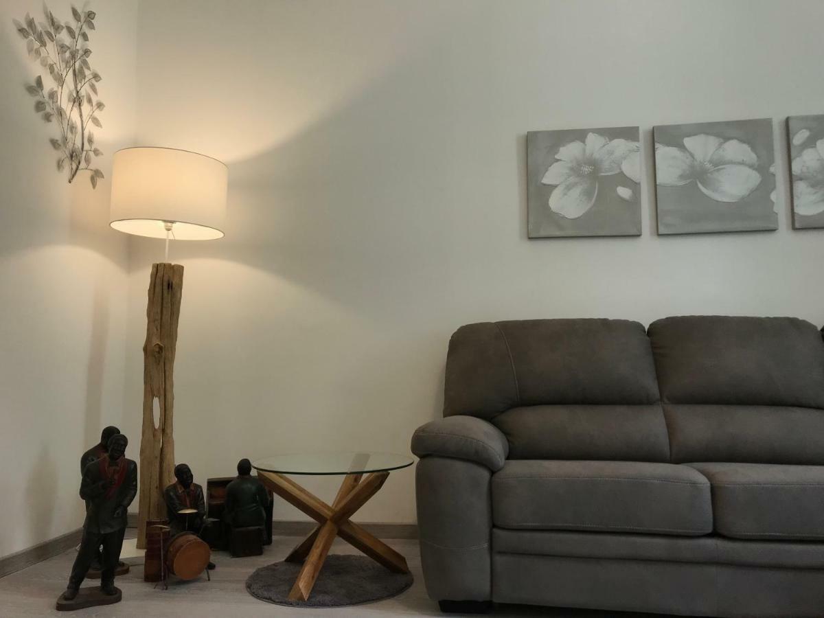Lovely Apt Really Downtown - Free Private Parking Included! - جنوة المظهر الخارجي الصورة