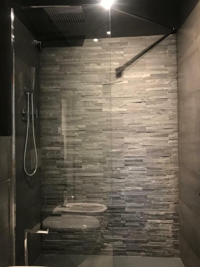 Lovely Apt Really Downtown - Free Private Parking Included! - جنوة المظهر الخارجي الصورة