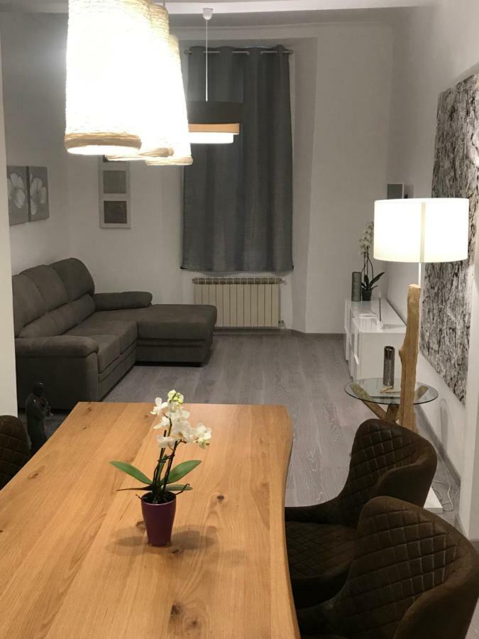 Lovely Apt Really Downtown - Free Private Parking Included! - جنوة المظهر الخارجي الصورة