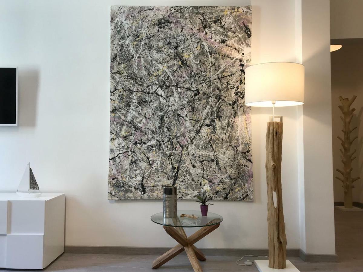 Lovely Apt Really Downtown - Free Private Parking Included! - جنوة المظهر الخارجي الصورة